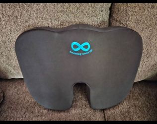 Everlasting Comfort Memory Foam Seat Cushion - Excellent Condition