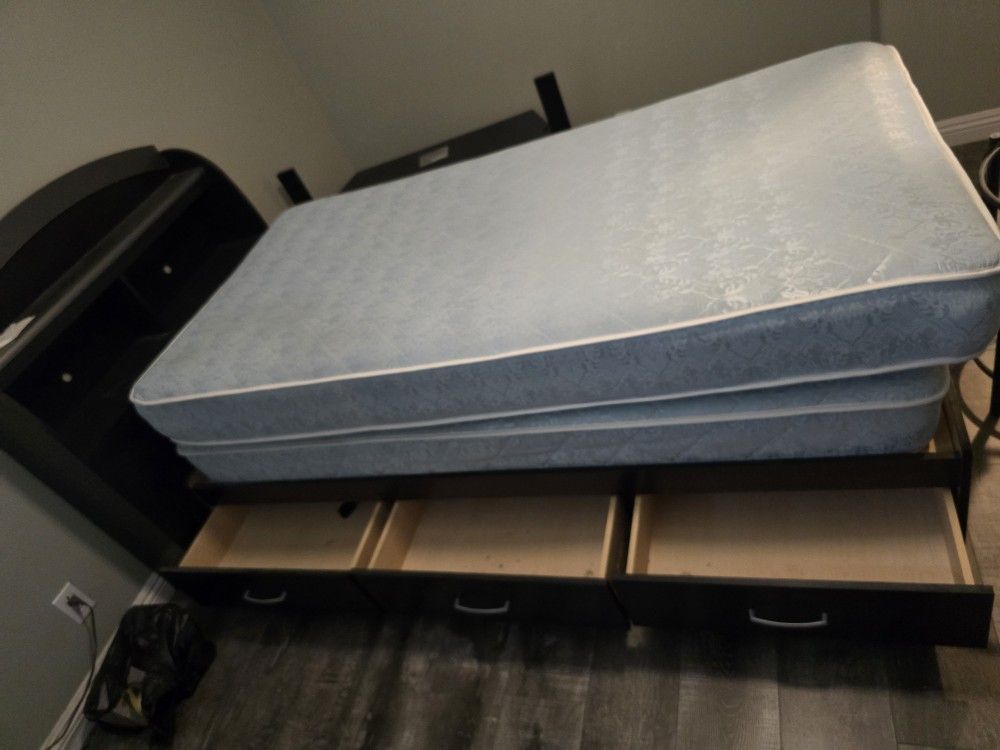 Twin Bed Frame W/ Headboard