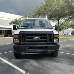 2014 Ford E-350