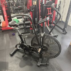 Assault Air Bike (Assault Fitness) – Smooth, Strong, Ready for Workouts