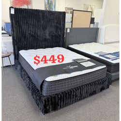 Black Contemporary Queen / King   Size Bed Frame  - September Sale ! 