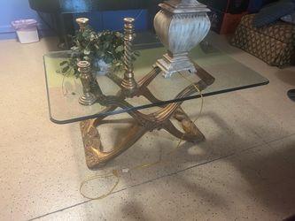 Living room table / coffee table