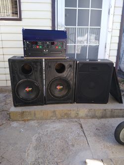 I am Selling Speakers, The Brand Is kickers also a Mixer ,Brand Denon