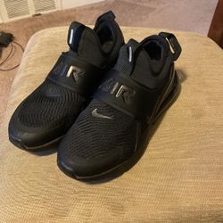 Air Max 270s Sz 5Y