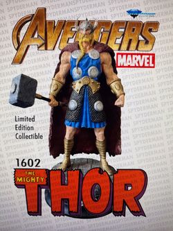 Thor 1602 statue avengers collectible