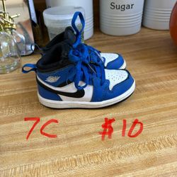Jordan 1s size 7c