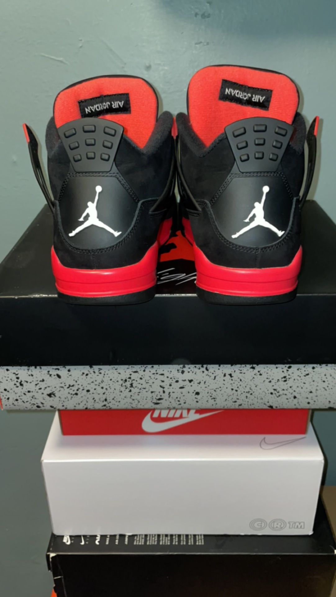Jordan 4 Red Thunder Size10.5 