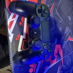 PS4 controller
