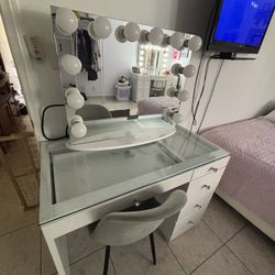 Makeup Vanity 