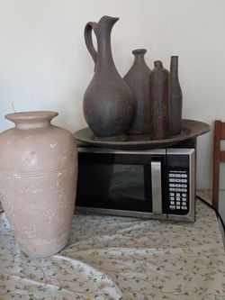 Ceramic pottery & vase