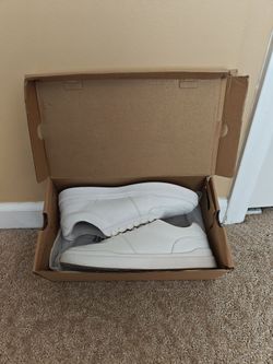Men's 10 White Leather Shoes
