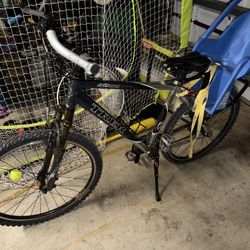 Trek Alpha 4300 Bike