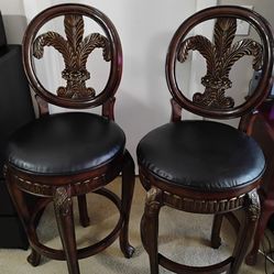2 Hillside swivel leather seat barstools great condition