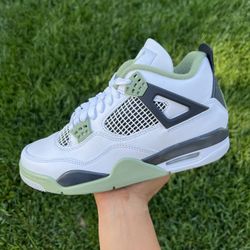Air Jordan 4 “Seafoam” 🐚🪸 Size 10 