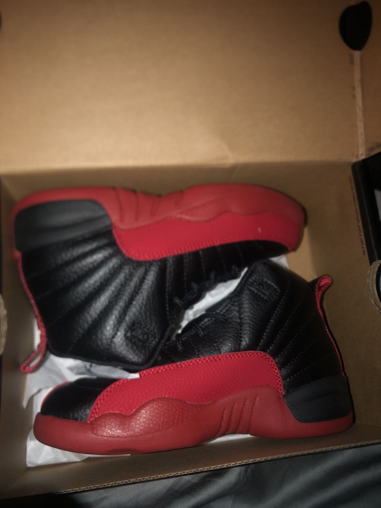 Kid's Jordan 12 Retro Flu Game
