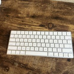 Beautiful Fully Tested Apple Magic Keyboard 2 - Wireless & Rechargeable