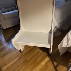 Shabby Chic Authentic Furniture And Accent Pieces 