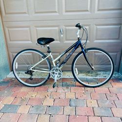 Trek Multitrack 7100 Step-Through Hybrid Bike Medium – Ready to Ride