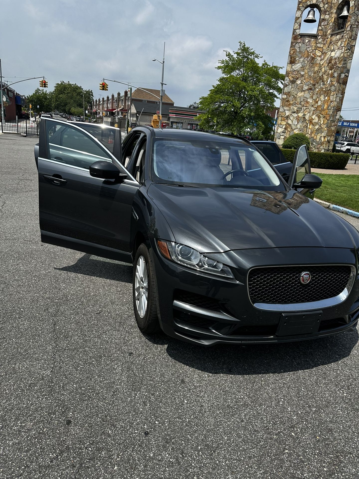 2017 Jaguar F-Pace