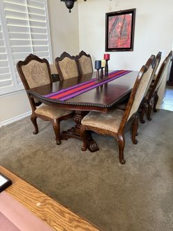 Dinning Table