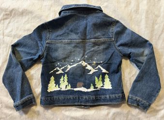 The Children’s Place One-of-a-Kind Hand-Painted Mountain Jean Jacket Size M (7/8)  Elevate your little adventurer’s style with this one-of-a-kind The 