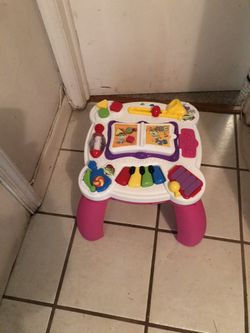 LeapFrog Learn and Groove Musical Table Activity Center Educational Bilingual play options: English and Spanish.