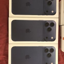 Apple iPhone 17 pro max Blue unlocked Or 17 Pro All Colors new sealed I Can Deliver Now 