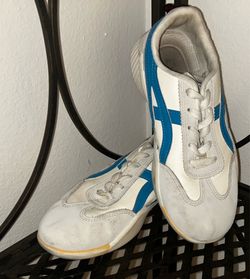 Sizer 7.5 shoes