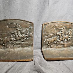 Pair of Antique Hubley Cast Iron Bookends . Bull Roping Horse & Cowboy Rodeo