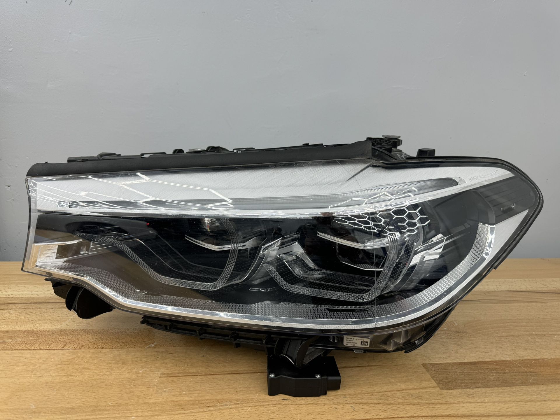 BMW M5 drivers side left headlight adaptive LED 