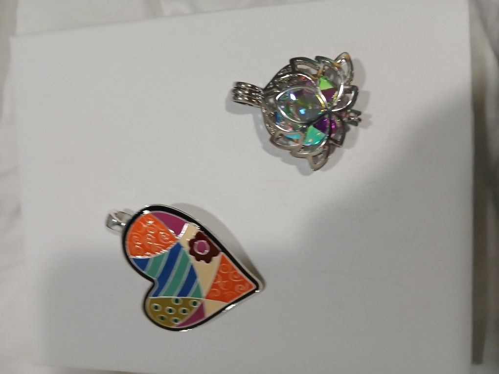 Pendant