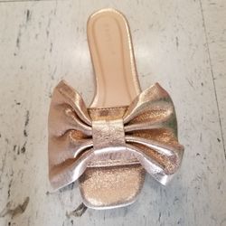 Bamboo Women Large Butterfly Bow Gold  Flat Sandals NWT