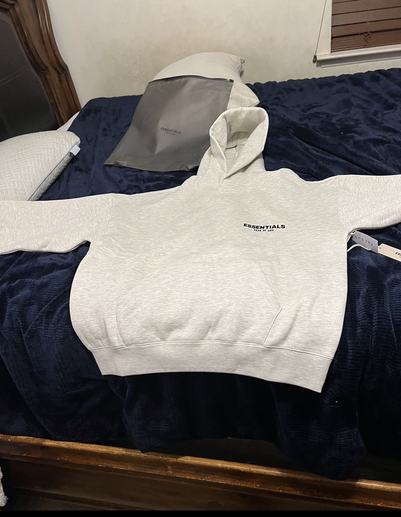 Essentials Hoodie Size M For 75$ Right Now