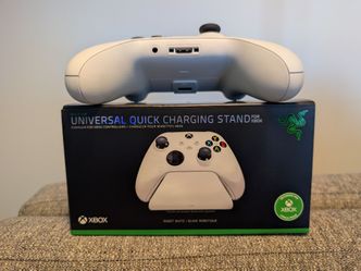 Xbox controller + Razer charger stand