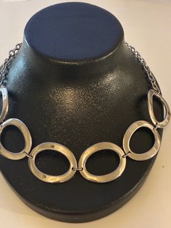 STAINLESS STEEL NECKLACE
