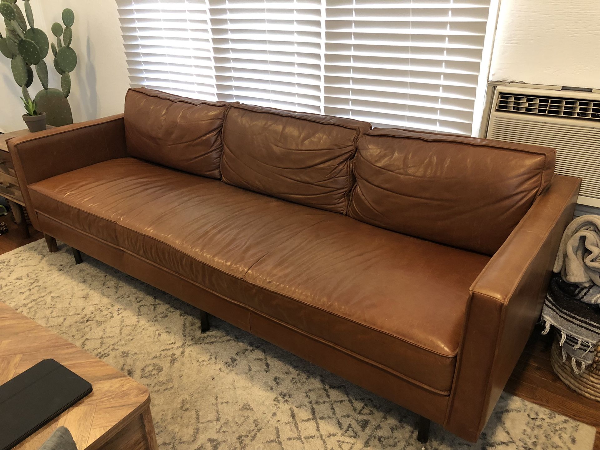 Pottery Barn Leather Sofa, Leather Couch From Pottery Barn