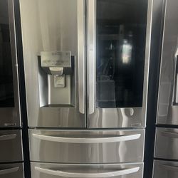 4 Door Lg Showcase Glass