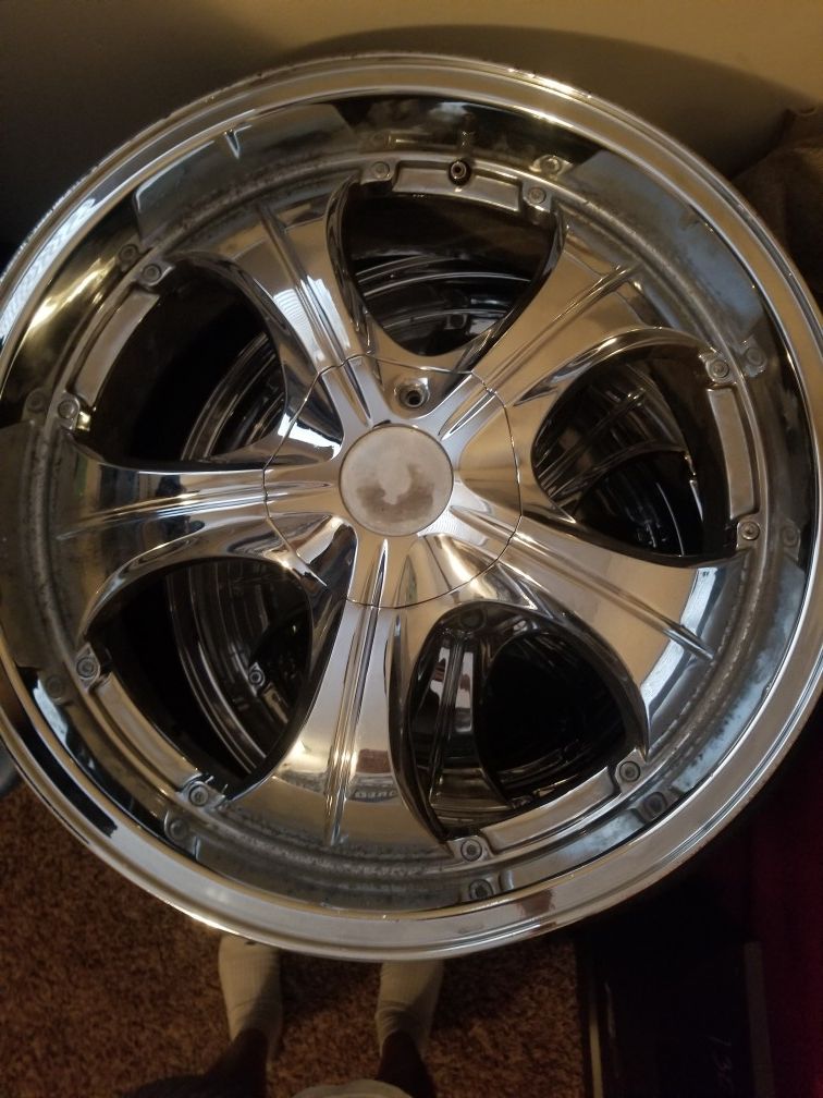 Size 18 Chrome Rims