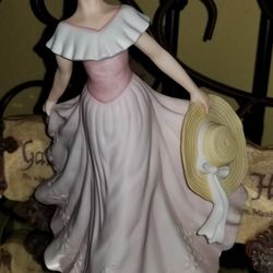 HOME  INTERIOR  PORSELANA  EN  EXCELENTES  CONDICIONES  PREGUNTE  POR  PRECIO  GRACIAS 