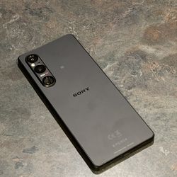 Sony Xperia 1 Mark V W/ accessories
