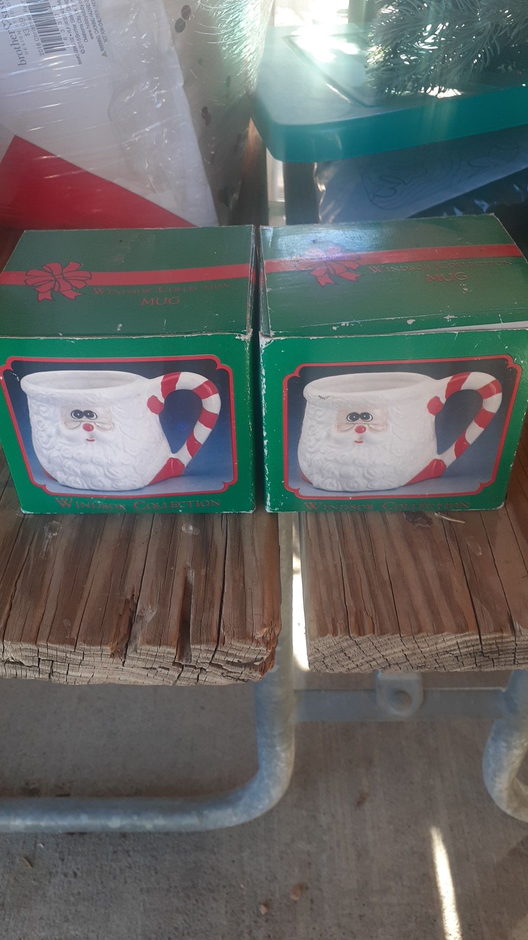 Windsor Collection Santa Mugs Both $5