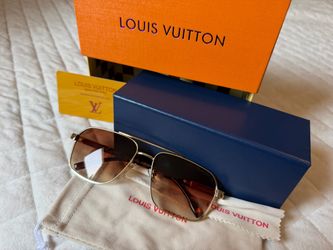 LV Aviator Sunglasses with Box