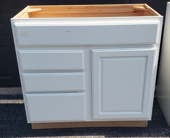 New 36 Bathroom Vanity