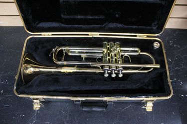 Andreas Eastman ETR420G Trumpet With Case