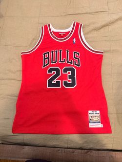XL Authentic Michale Jordan Jersey