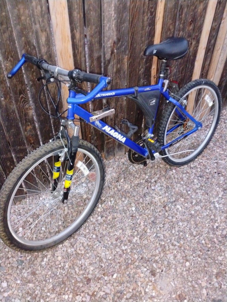 Men's 26 Inch Blue Mountain Bike