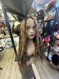 13x6 Gluelesss Highlight Wavy Wig 
