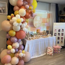 Balloon Arch & Party Set up