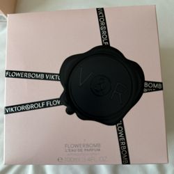 Viktor&Rolf Flowerbomb 3.4oz