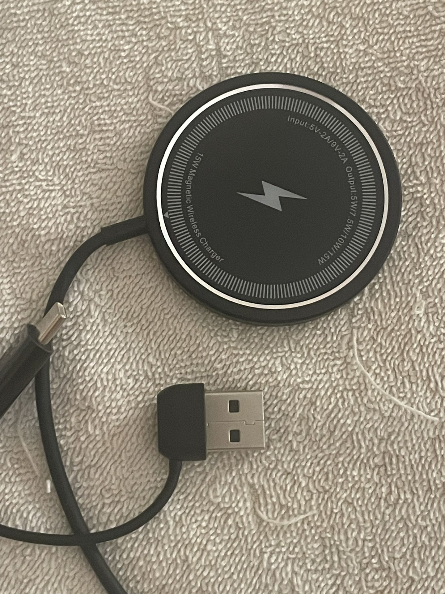 Magnetic Wireless Charger 